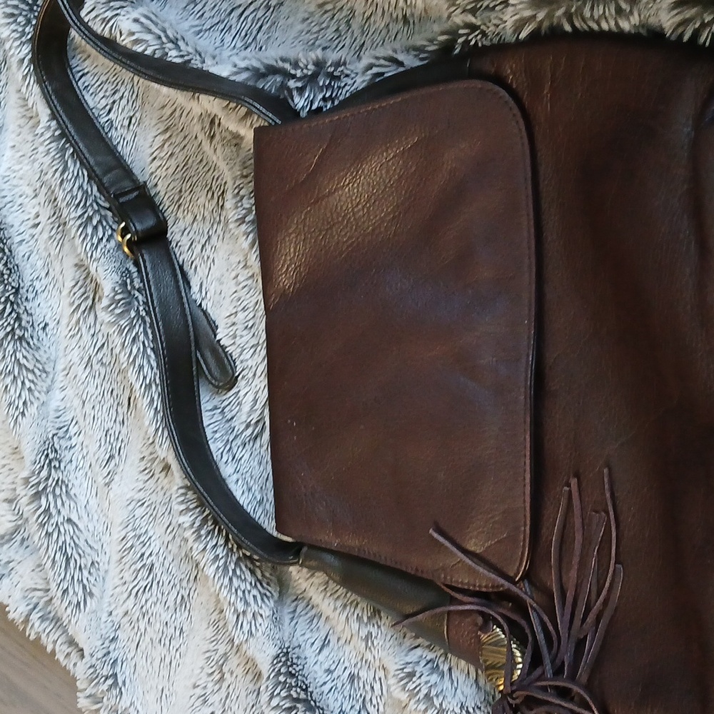 Brown shoulder bag